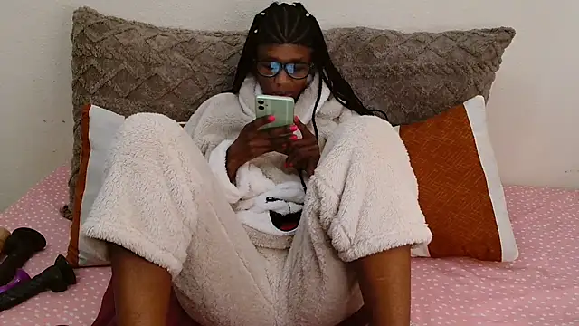 lunasexyXx live sex cam
