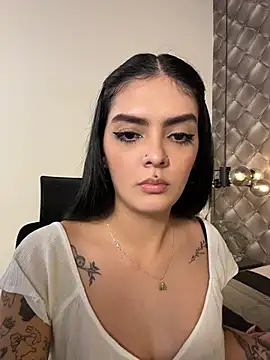 AliceRitter live cam on StripChat