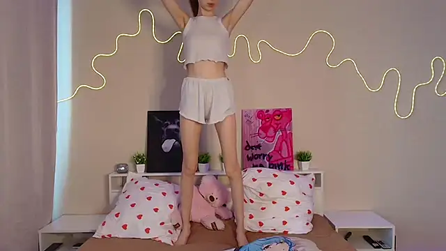 kitsune888 live cam on StripChat