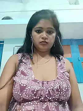 beautiful-Nisha live cam on StripChat