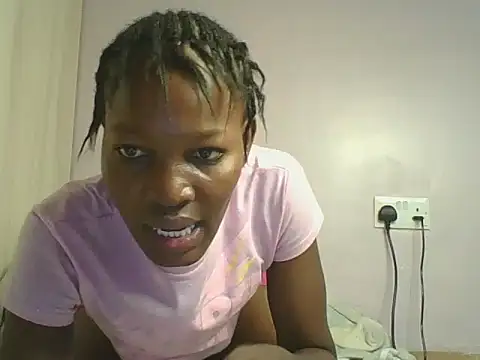 Mimo254 live cam on StripChat