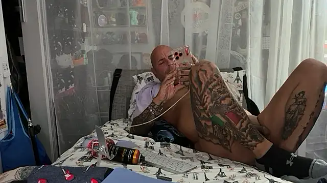 Italianguy56 live cam on StripChat