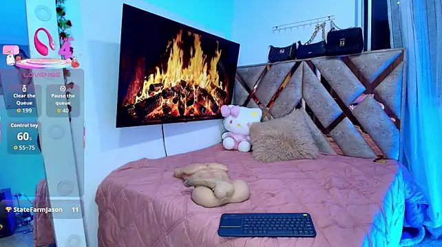 Brittanybaby08 live cam on StripChat