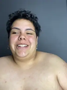 Hailey_Curvy live cam on StripChat