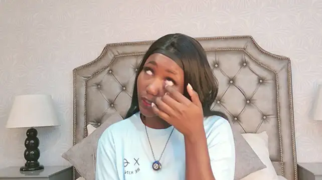 VickyWalles live sex cam