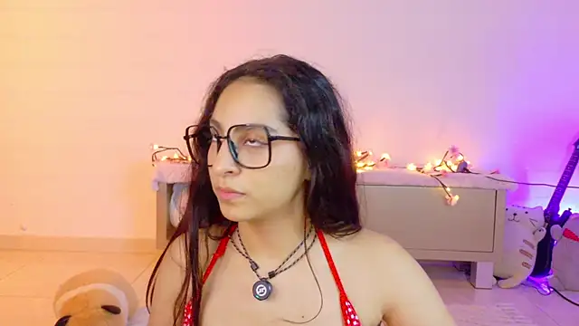 AIXATRISTA1 live cam on StripChat