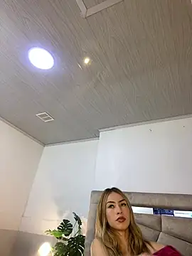 Evie_demn live cam on StripChat