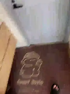 renhedhr live cam on StripChat
