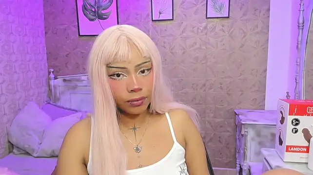 Sofia_clk live cam on StripChat