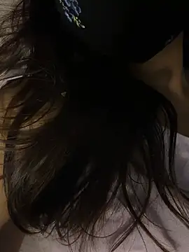 Tasty_Cherry live cam on StripChat