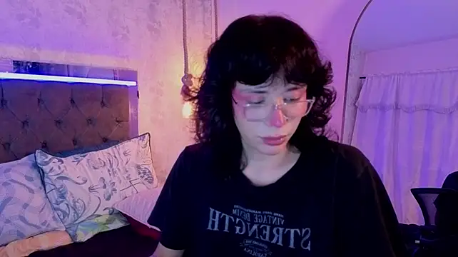 pixy_20 live cam on StripChat