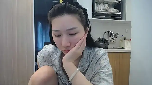 Asiagirll live cam on StripChat