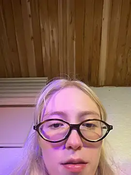 ReenKitty live sex cam