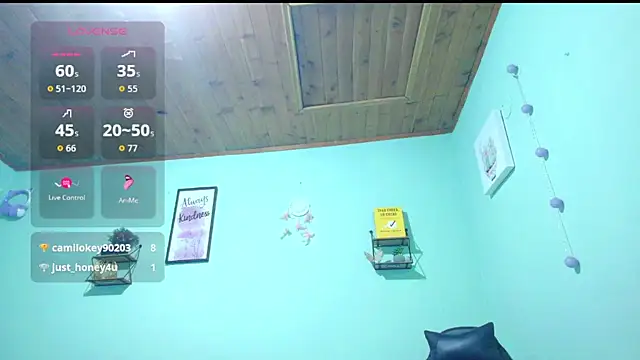 angelic_coral live cam on StripChat
