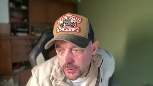 Chaudgrave live cam on StripChat