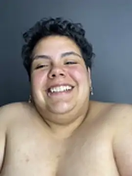 Hailey_Curvy live cam on StripChat