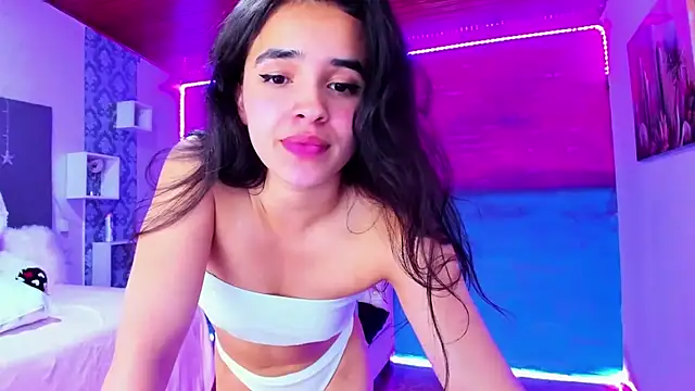 salfetkaa live cam on StripChat