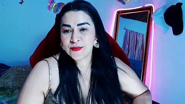 hotsweet-69 live cam on StripChat