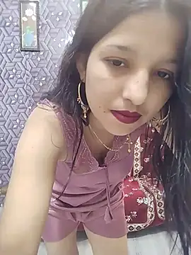Queen_Rosyy live cam on StripChat