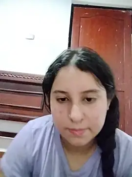 kitty_valer live cam on StripChat