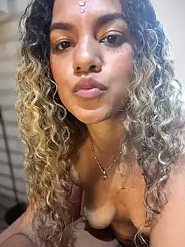 AngelPinkk_ live cam on StripChat