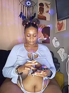 CocoBootyyy live sex cam