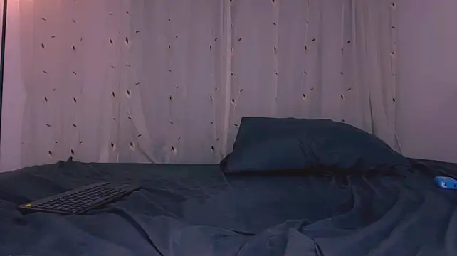 Miiafoxxx live sex cam
