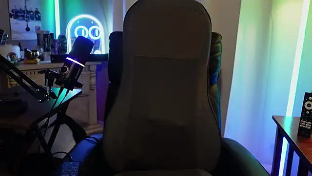 Ghost11_11 live cam on StripChat
