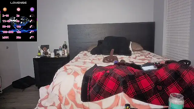 nyna_stax live sex cam