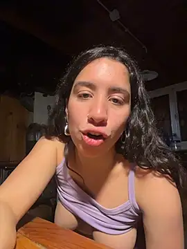 Souphicherry live cam on StripChat