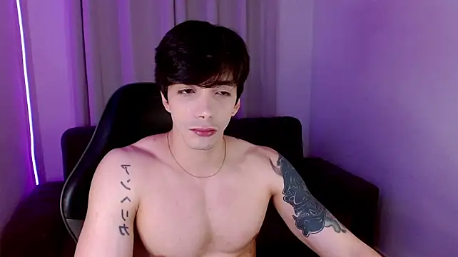 H3ll_B0I live cam on StripChat