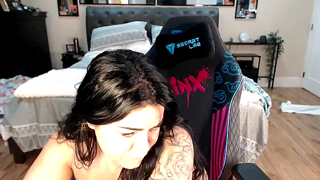 raea_quinn live sex cam