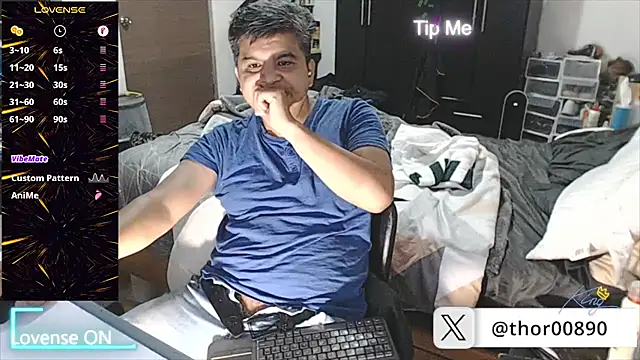 thor000089 live cam on StripChat