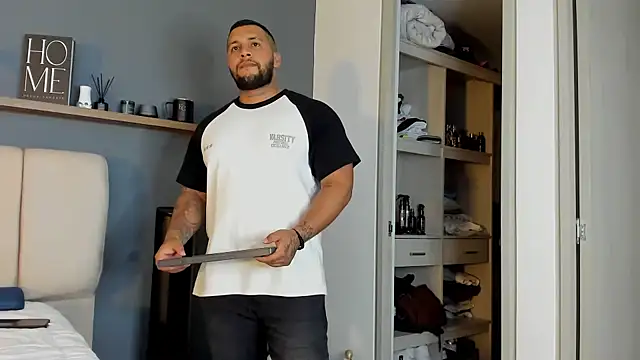 frank_myles live sex cam