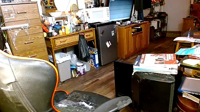 tongueispowerr6d9 live cam on StripChat
