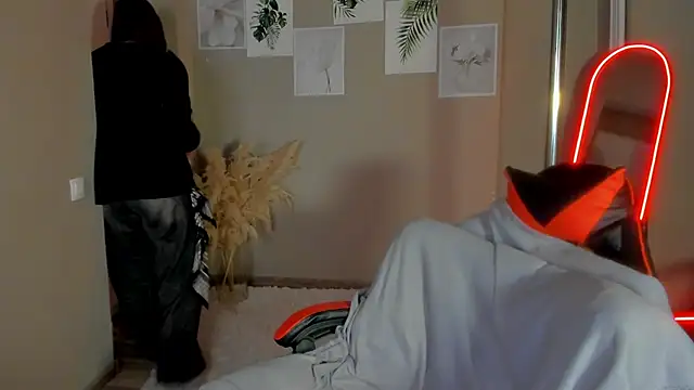MiraTorson live sex cam