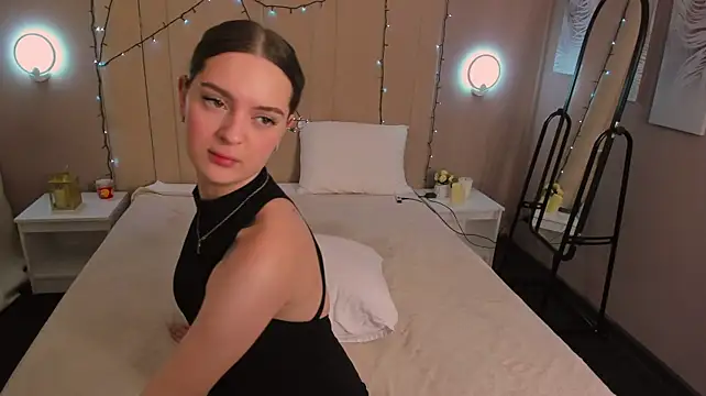 Polly_lollyyy live cam on StripChat