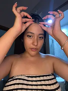 Nhefertary live cam on StripChat