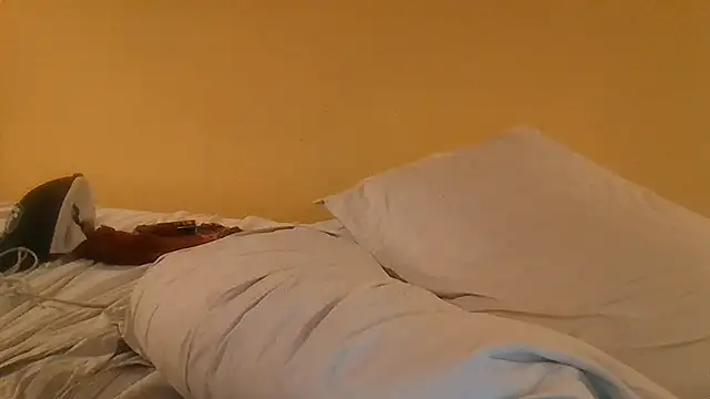 illmakeyoucumsofast live cam on StripChat