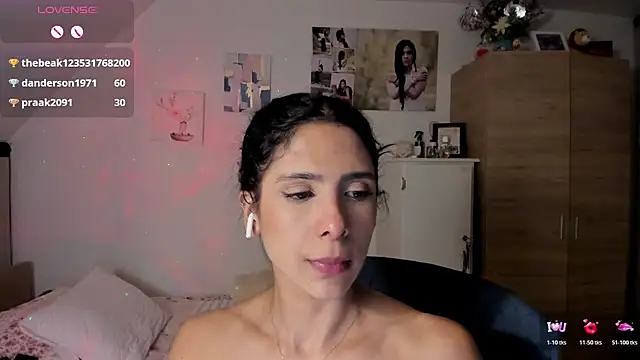 Veronikolsen- live cam on StripChat