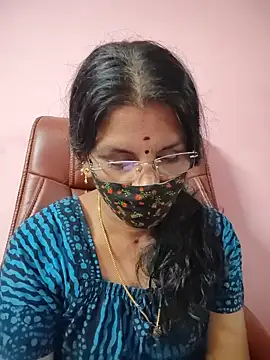 tamil_peenqueen live cam on StripChat