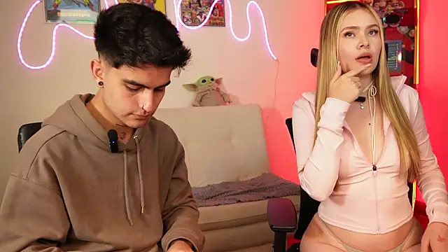 tommy_and_sophie live sex cam