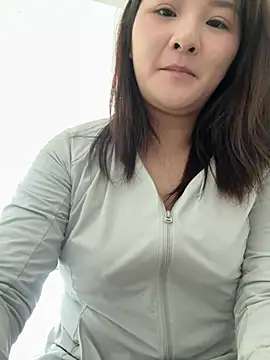 Mia7- live sex cam
