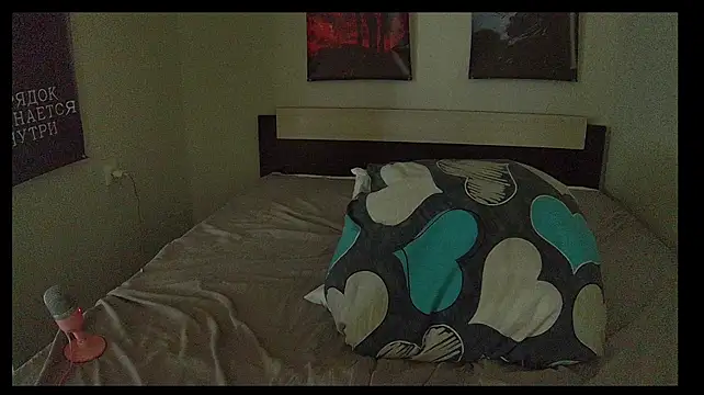 Snow-Bars77 live sex cam