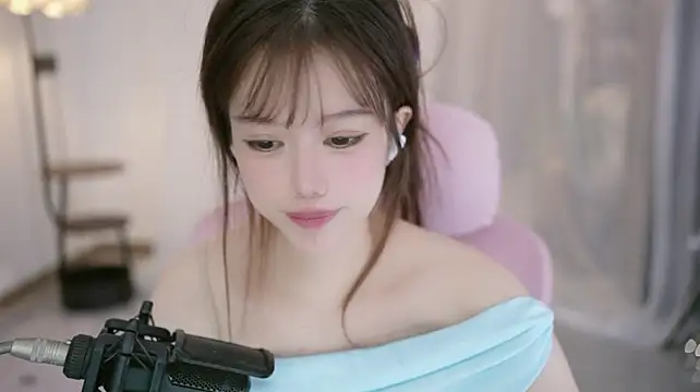 Cecily2 live sex cam