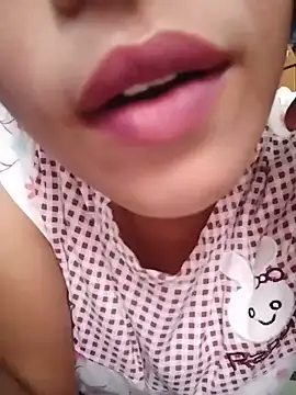 Anki-doll live cam on StripChat