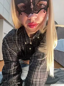 s4rah live cam on StripChat