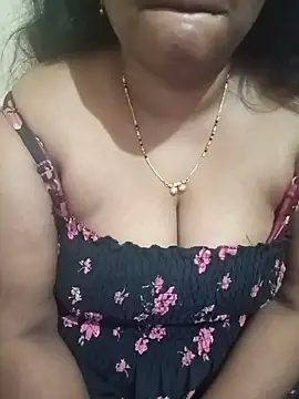 shilpa_32 live cam on StripChat
