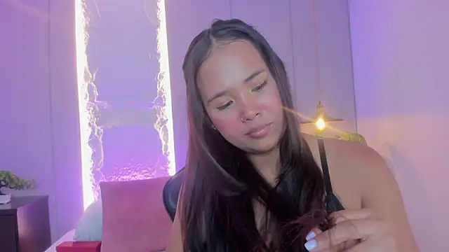 isabella_florez live cam on StripChat