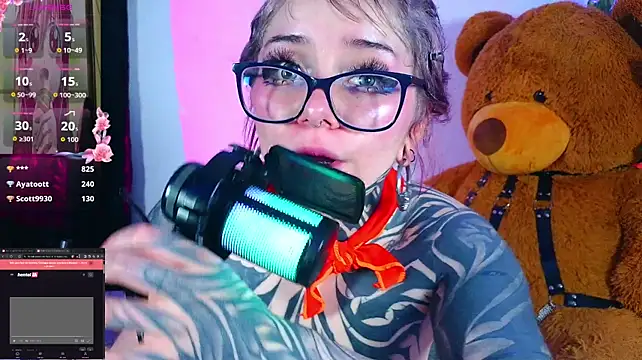 LucyChabs_ live cam on StripChat